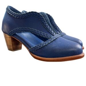 Spirit Walker Booties, practically new